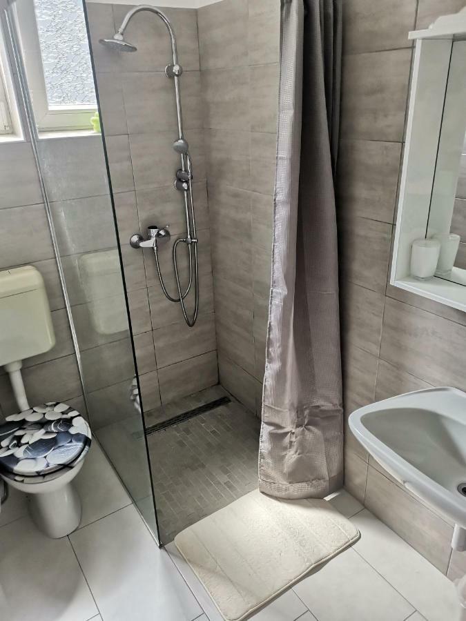 Rupa Guest House Surina App Surina'S Green Holiday מראה חיצוני תמונה