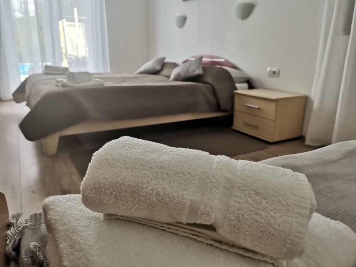 Rupa Guest House Surina App Surina'S Green Holiday מראה חיצוני תמונה